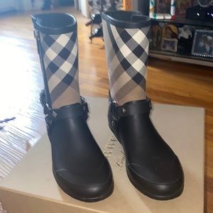 Burberry rain boots